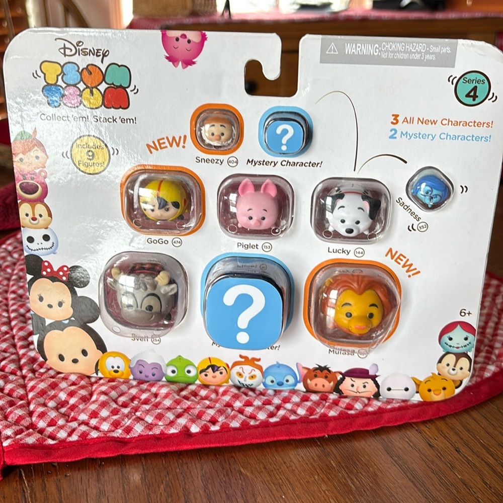 New!! Disney Tsum Tsums Series 4 3 all new characters 2 mystery characters